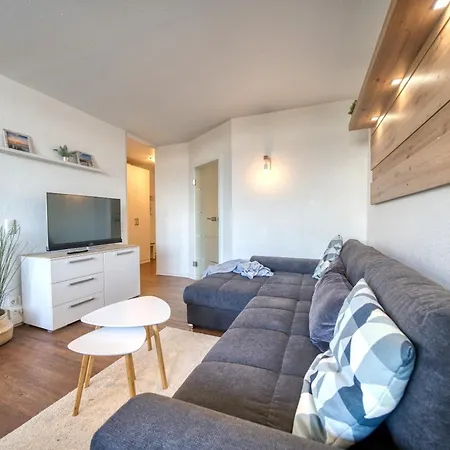 - Haus I, App 0i0404 Appartamento *